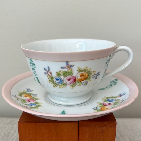Diamond Asian Inspired Teacup and Saucer - Picture 2 of 9